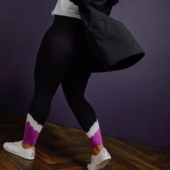 NWT Torrid Full Length Waist Ankle Dip Black Leggings Plus Size: 2X (18/20) - Picture 3 of 4